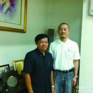 ̩����(du��)�r��ϯDr. ChalorՄ�r��