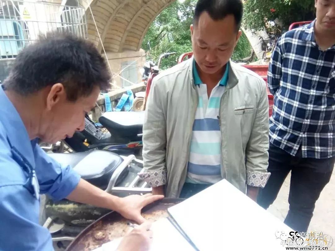 �~�r�ش�q���F�����V����ش�Ҏ(gu��)ģ���W(w��ng)�䣬�ό����F������ɫ�f������Ў�ǧ�f���~�o������